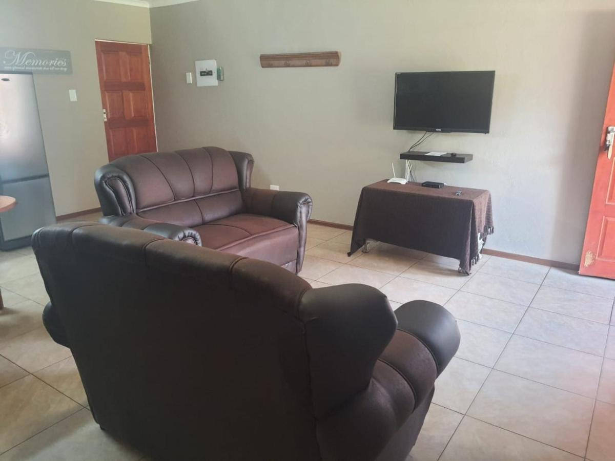Goedehoop Guesthouse Zeerust Quarto foto